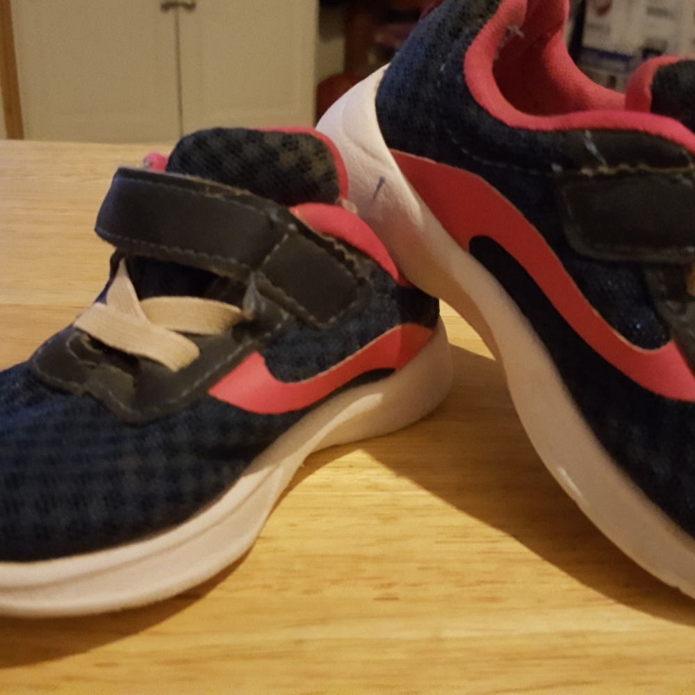 Wonder Nation toddler boy sneaker